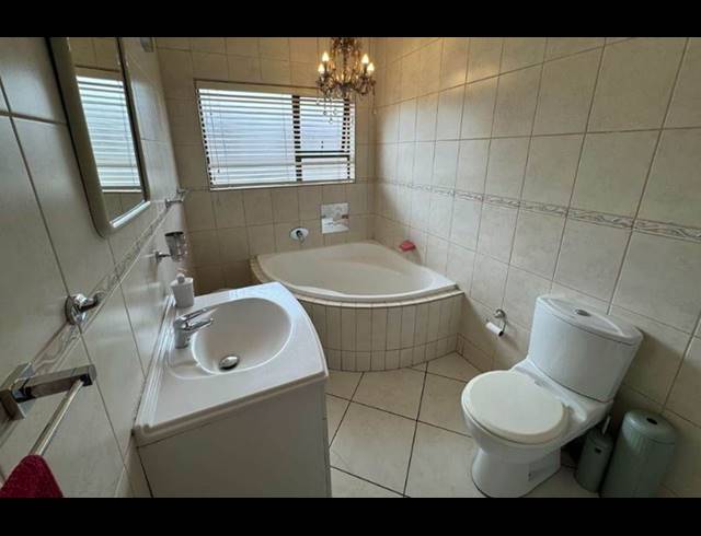 3 BEDROOM CLUSTER FOR SALE IN NEW REDRUTH